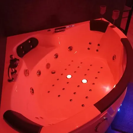 Game 6 Personnes Maximum Appartamento