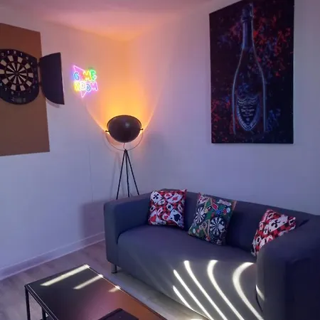 Game 6 Personnes Maximum