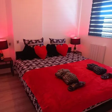 Game 6 Personnes Maximum Appartamento