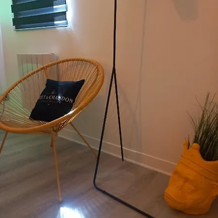 Game 6 Personnes Maximum Appartamento Épernay