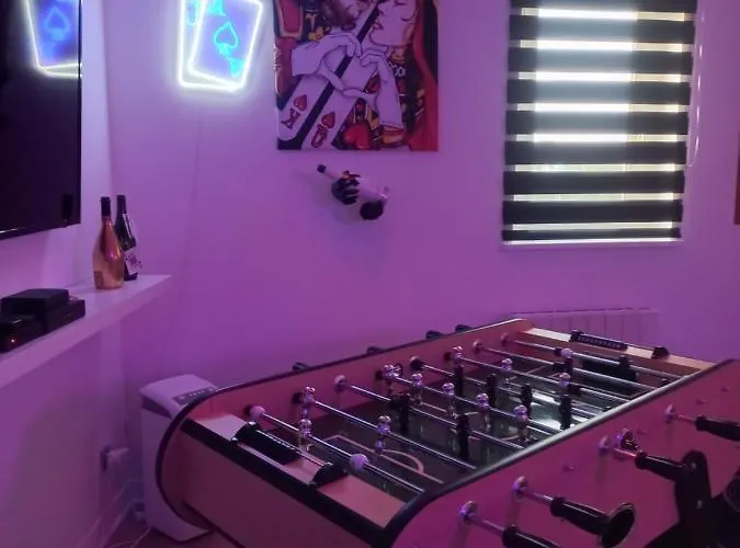 Apartment Game 6 Personnes Maximum