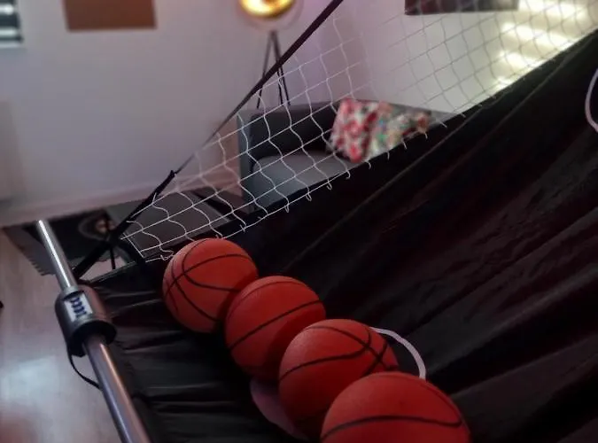 Apartment Game 6 Personnes Maximum *